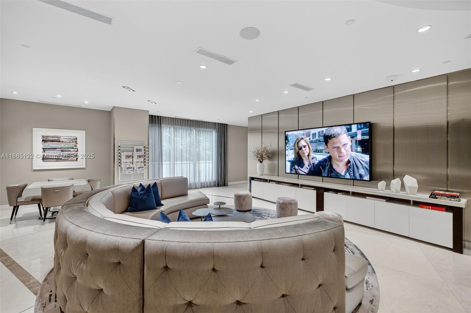 Aventura, Florida, 33160, United States, 3 Bedrooms Bedrooms, ,4 BathroomsBathrooms,Residential,For Sale,1942054