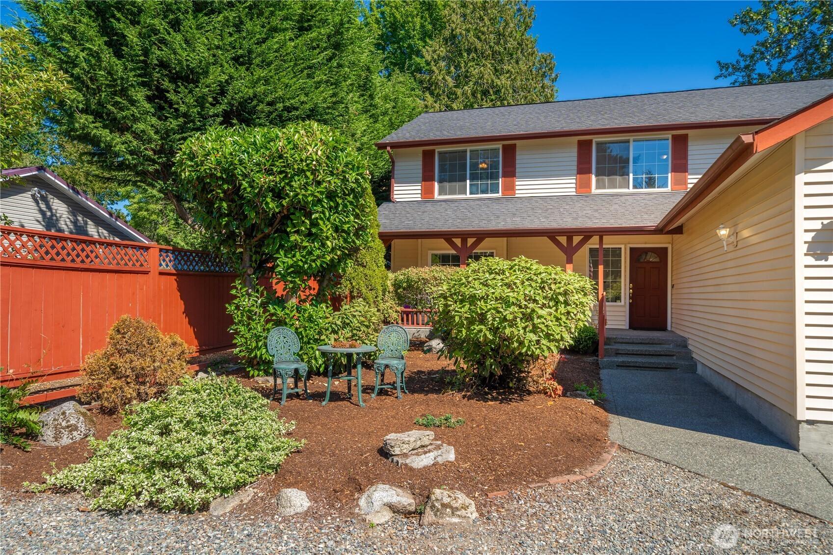 DES MOINES, Washington, 98198, United States, 5 Bedrooms Bedrooms, ,4 BathroomsBathrooms,Residential,For Sale,1927220