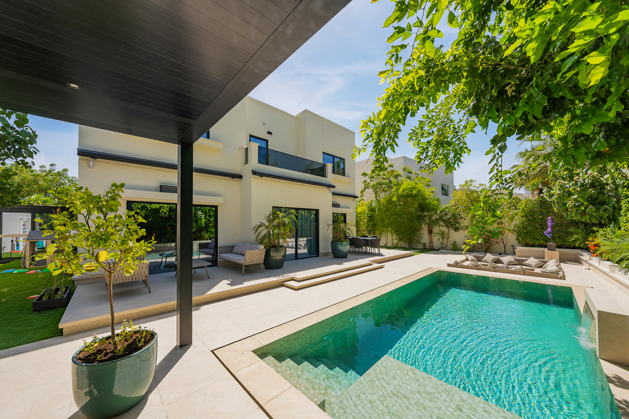  Fully Upgraded Turnkey Home Within Meadows - 物件實景