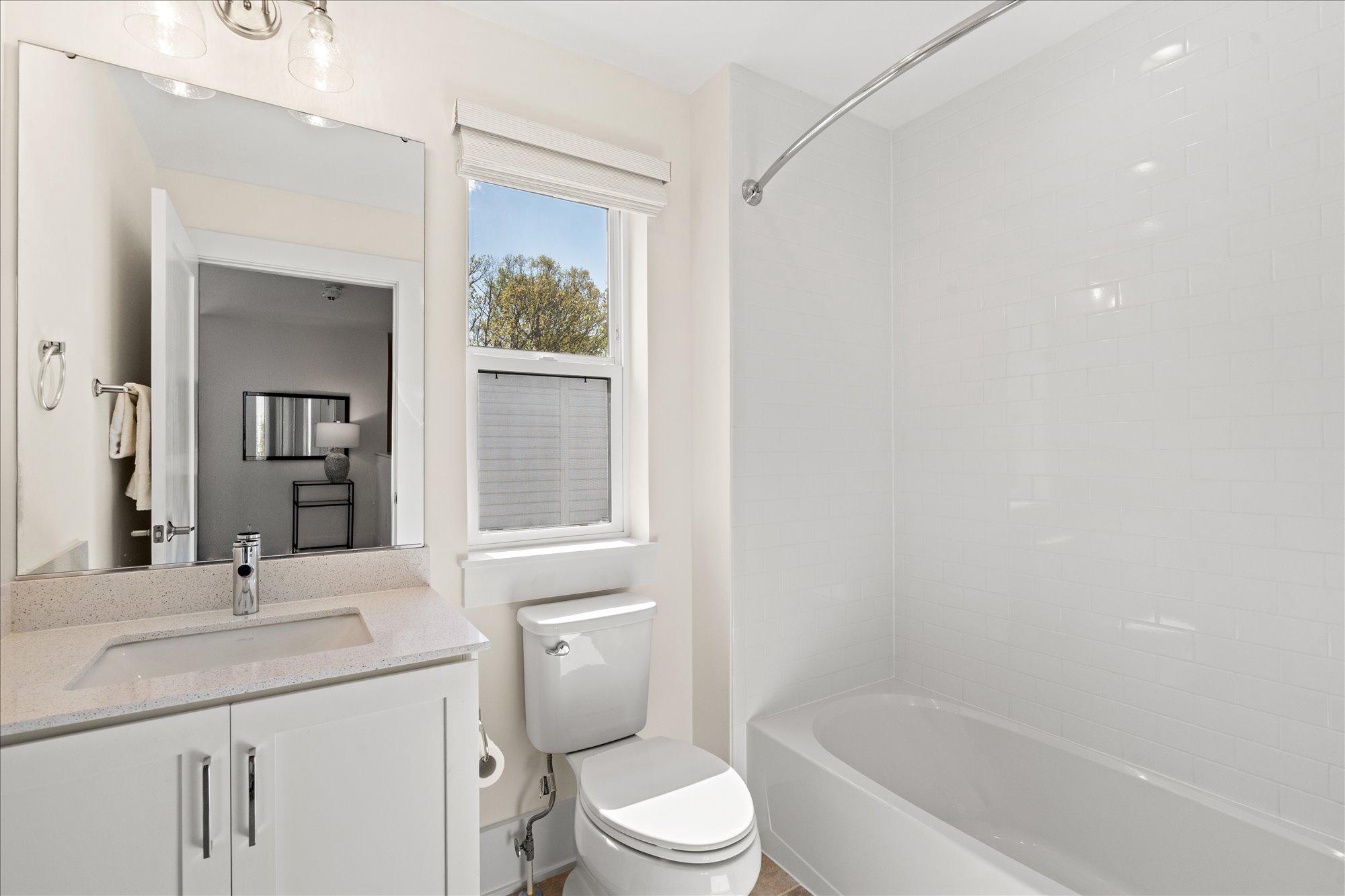  11324 Emerald Park Road, Potomac, MD, 20854 - 物件實景