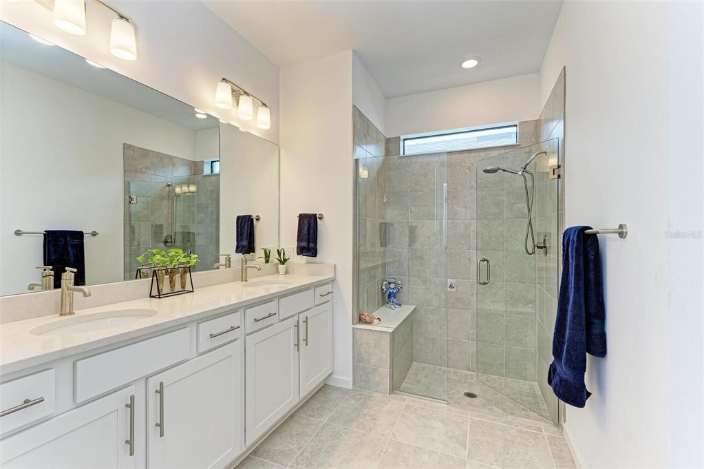 Nokomis, Florida, 34275, United States, 2 Bedrooms Bedrooms, ,2 BathroomsBathrooms,Residential,For Sale,1688604