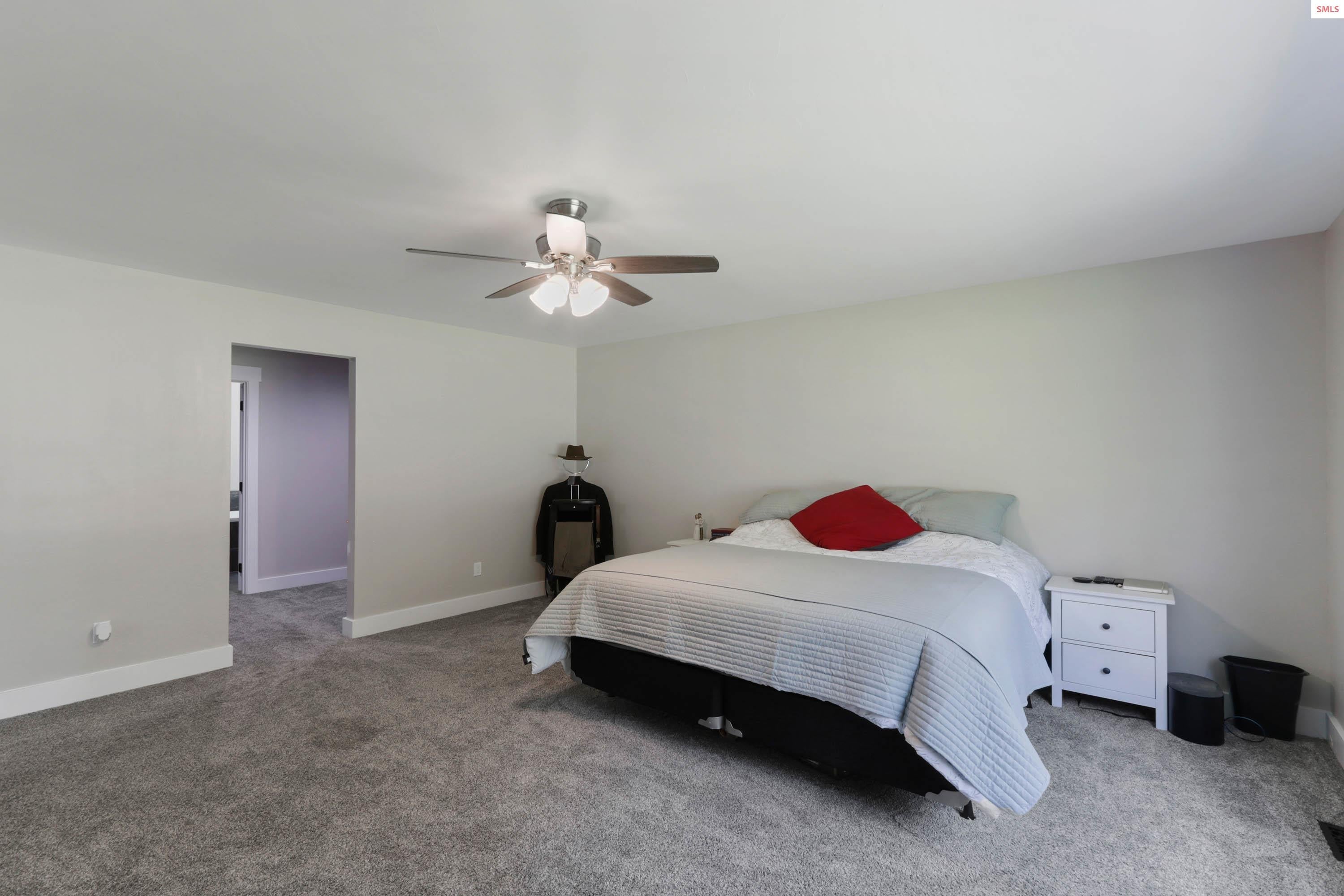 Priest River, Idaho, 83856, United States, 4 Bedrooms Bedrooms, ,Residential,For Sale,2025404