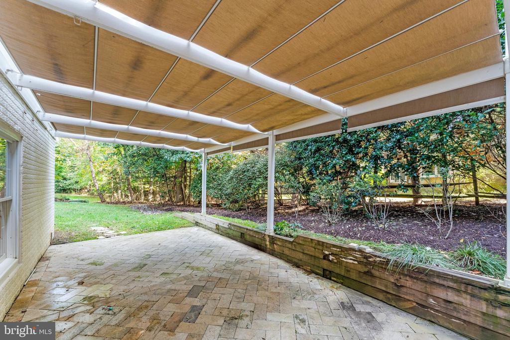 Fairfax, Virginia, 22033, United States, 6 Bedrooms Bedrooms, ,6 BathroomsBathrooms,Residential,For Sale,1973786