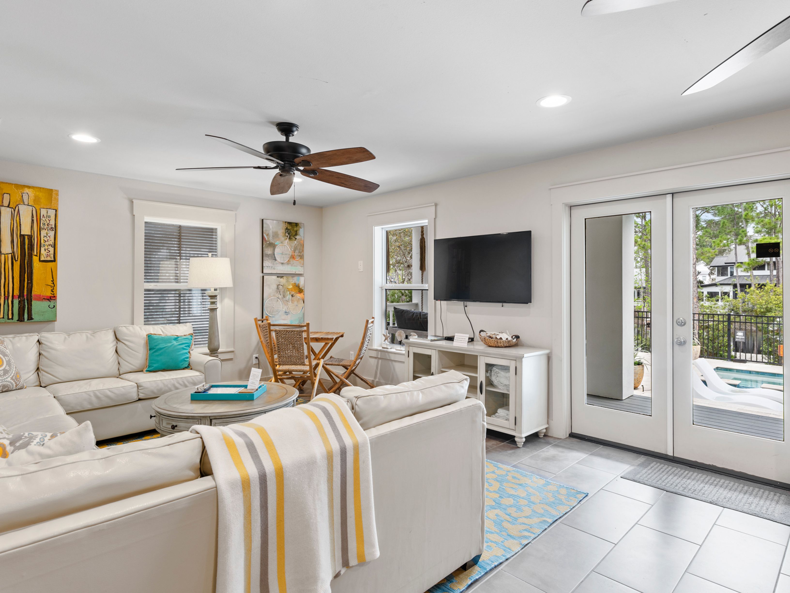  Lakefront Beach Retreat With Pool, Dock And Elevator - 物件實景