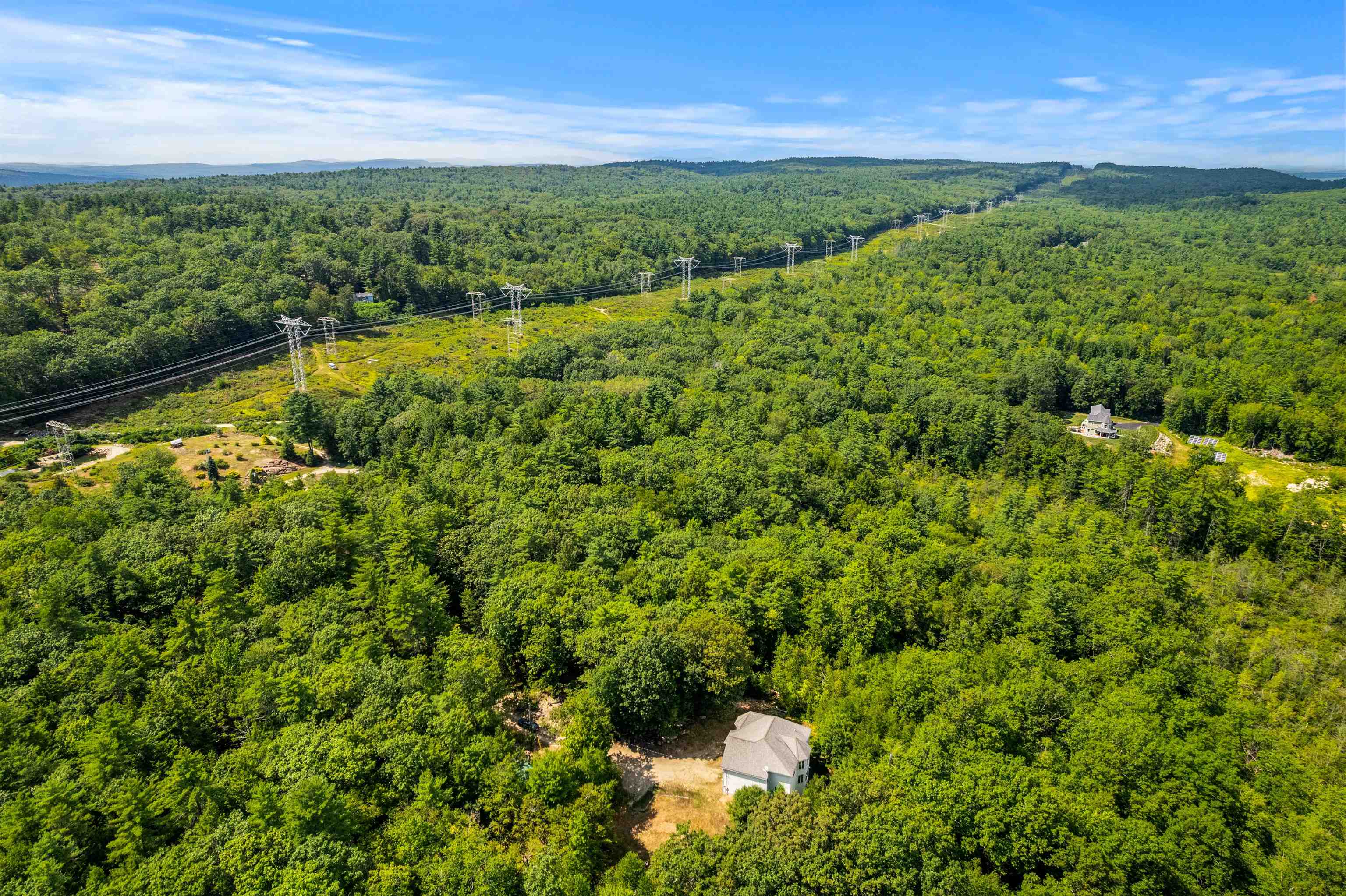 Dunbarton, New Hampshire, 03046, United States, 4 Bedrooms Bedrooms, ,3 BathroomsBathrooms,Residential,For Sale,1916855