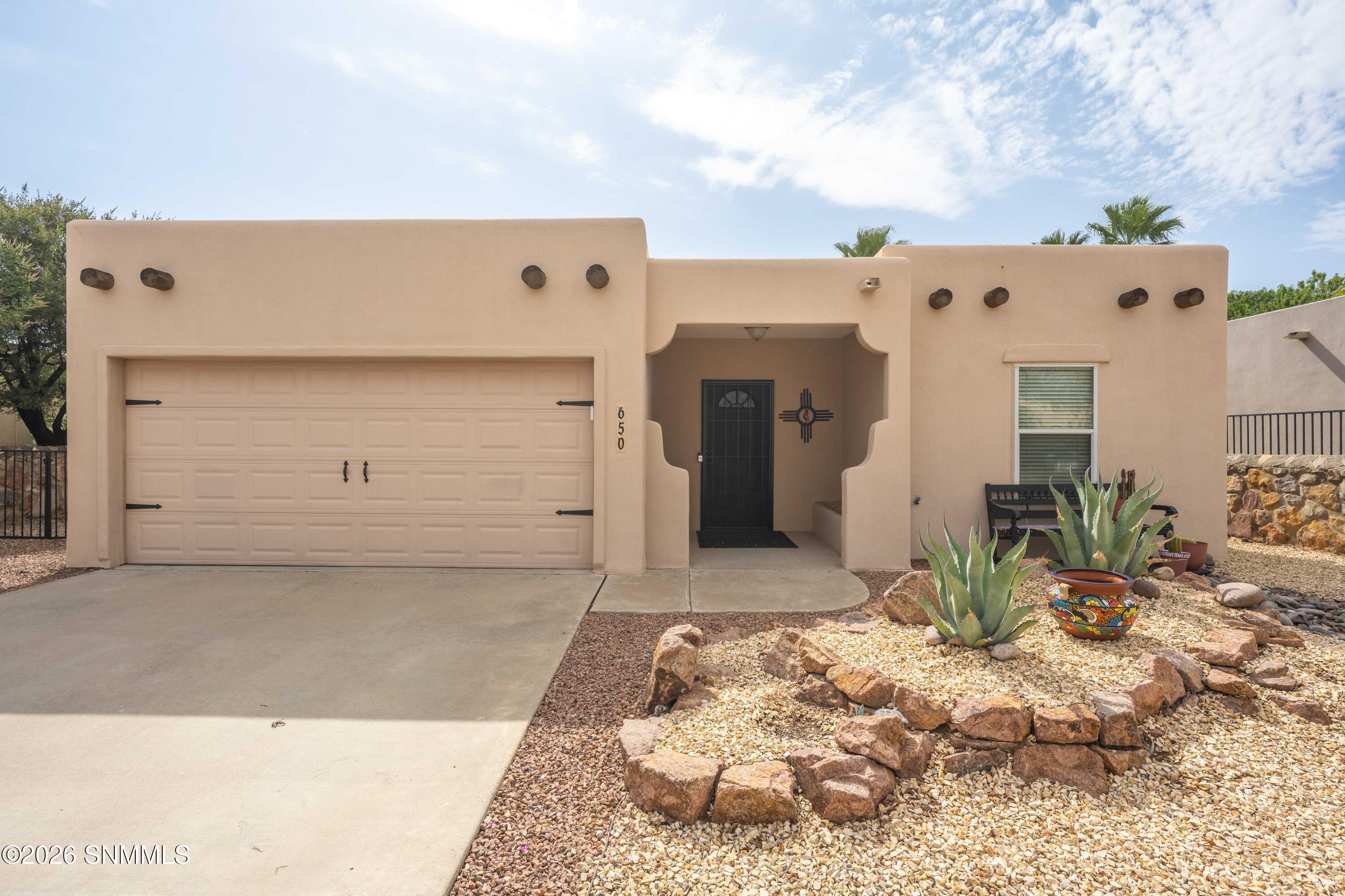 Cedardale Loop, Las Cruces, NM 88005 #1