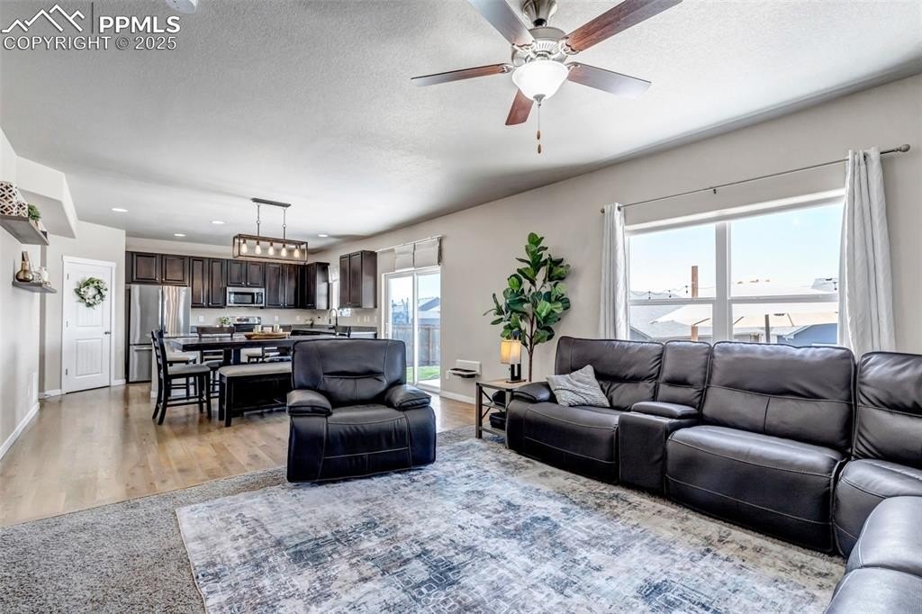 Colorado Springs, Colorado, 80925, United States, 5 Bedrooms Bedrooms, ,4 BathroomsBathrooms,Residential,For Sale,1890411