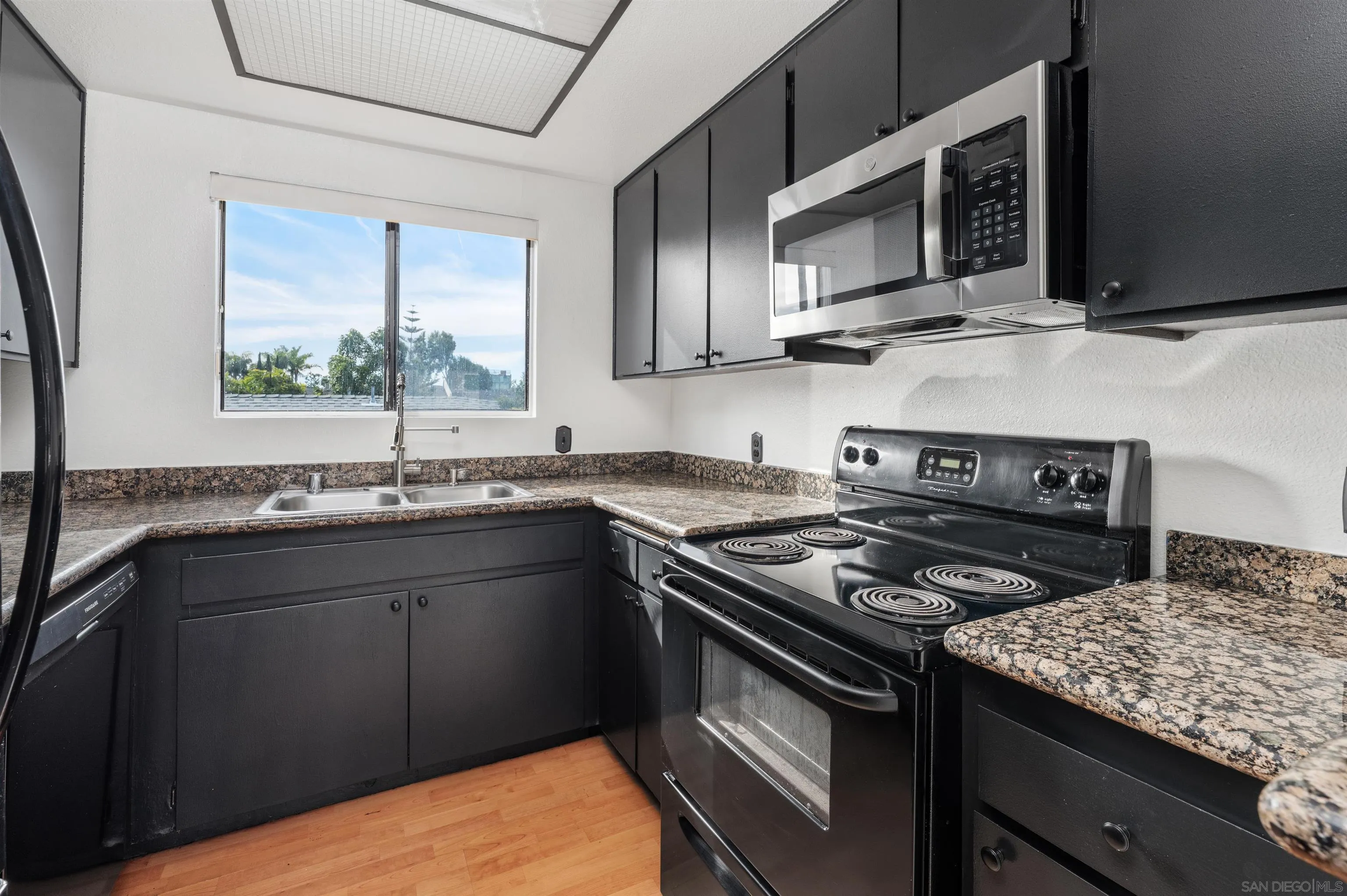 San Diego, California, 92116, United States, 2 Bedrooms Bedrooms, ,2 BathroomsBathrooms,Residential,For Sale,1995716