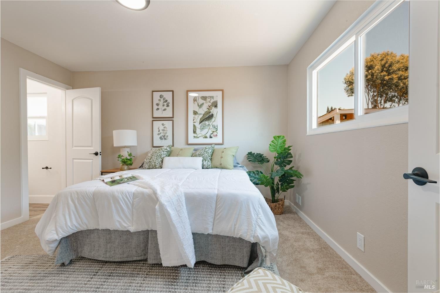 Fairfield, California, 94533, United States, 3 Bedrooms Bedrooms, ,2 BathroomsBathrooms,Residential,For Sale,1882720