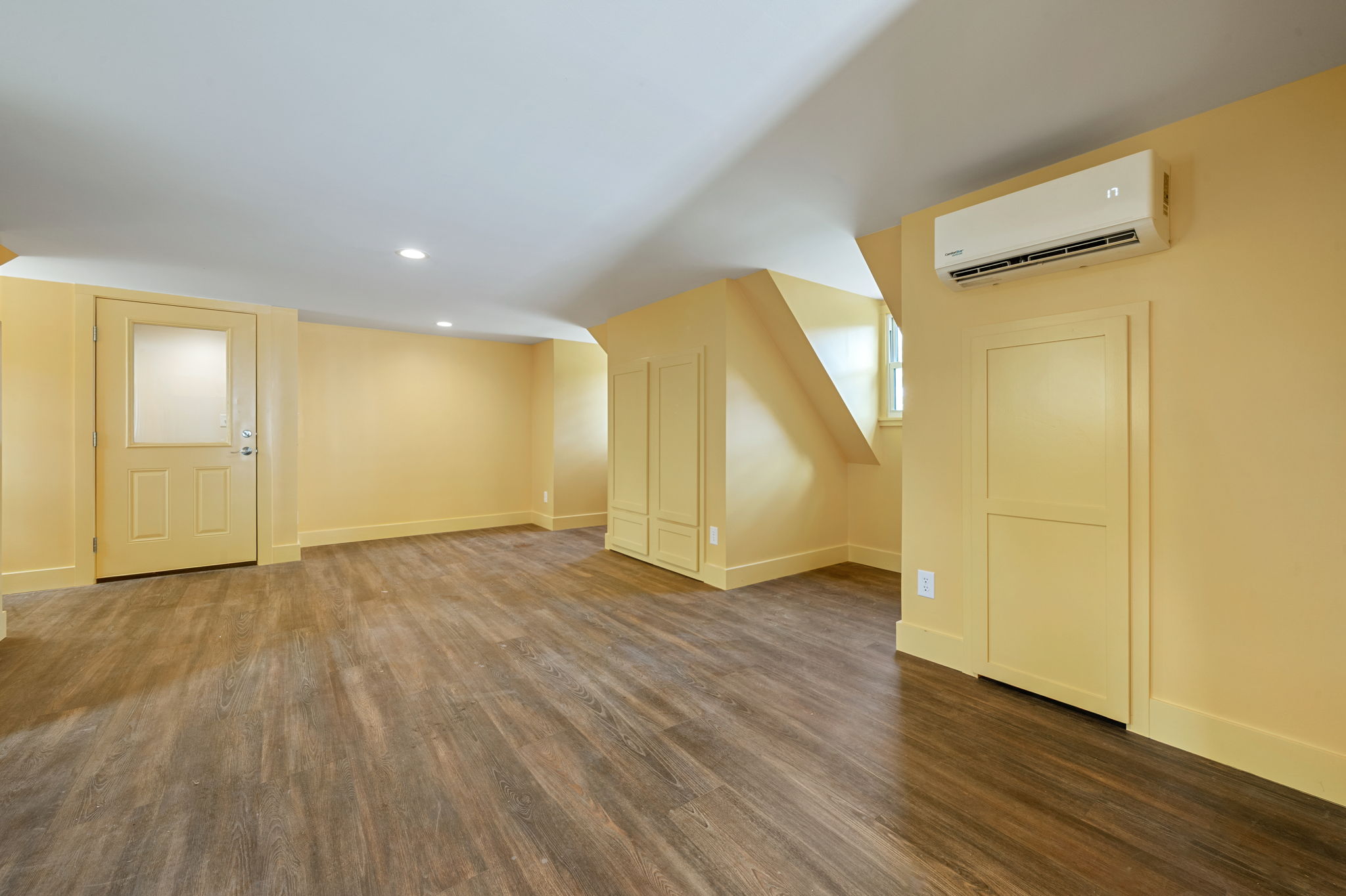 San Marcos, Texas, 78666, United States, 3 Bedrooms Bedrooms, ,4 BathroomsBathrooms,Residential,For Sale,1981922