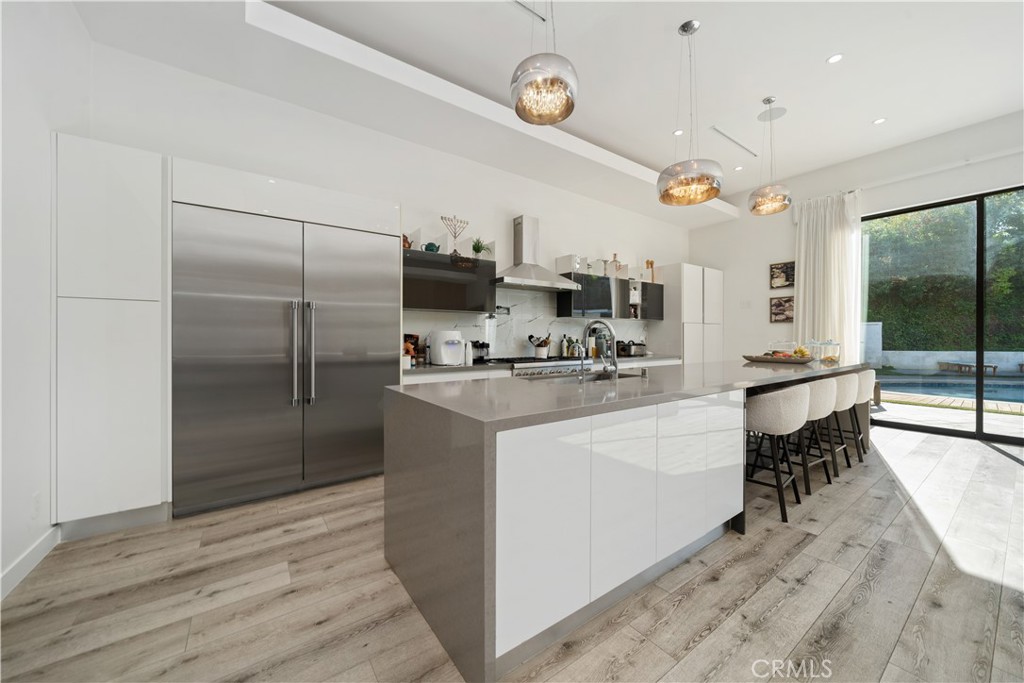 Woodland Hills, California, 91367, United States, 4 Bedrooms Bedrooms, ,2 BathroomsBathrooms,Residential,For Sale,2003177