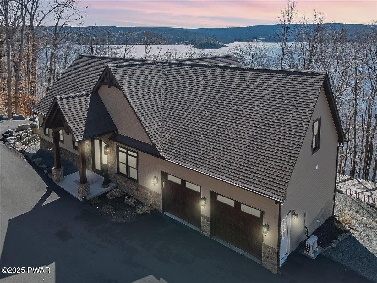 Lake Ariel, Pennsylvania, 18436, United States, 6 Bedrooms Bedrooms, ,4 BathroomsBathrooms,Residential,For Sale,2005698