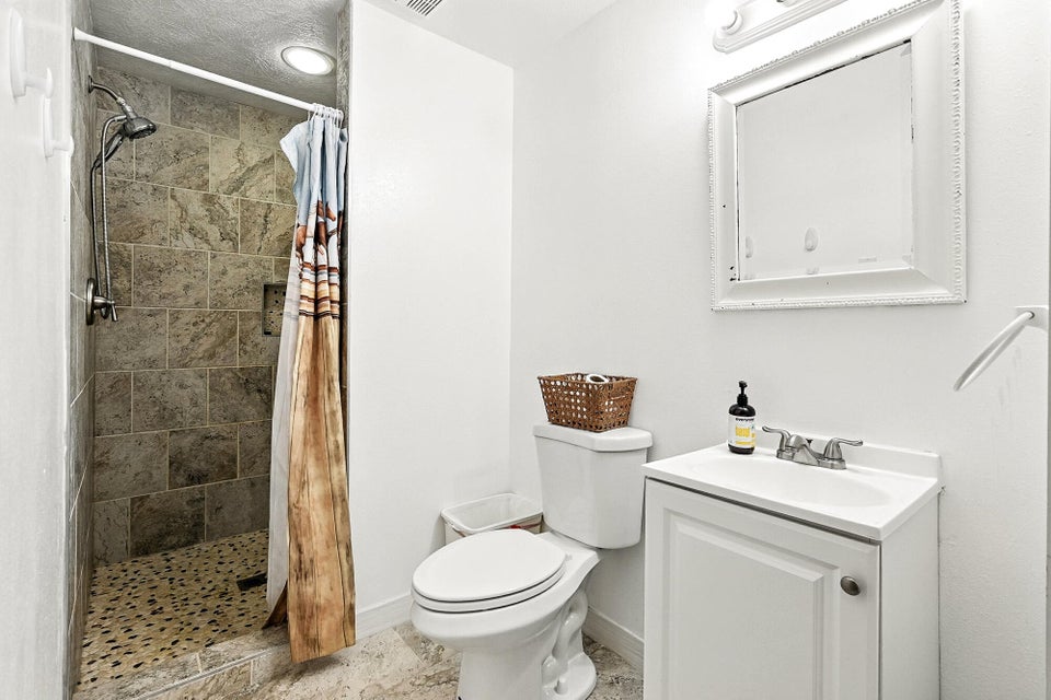 Cedar City, Utah, 84720, United States, 6 Bedrooms Bedrooms, ,5 BathroomsBathrooms,Residential,For Sale,1933400