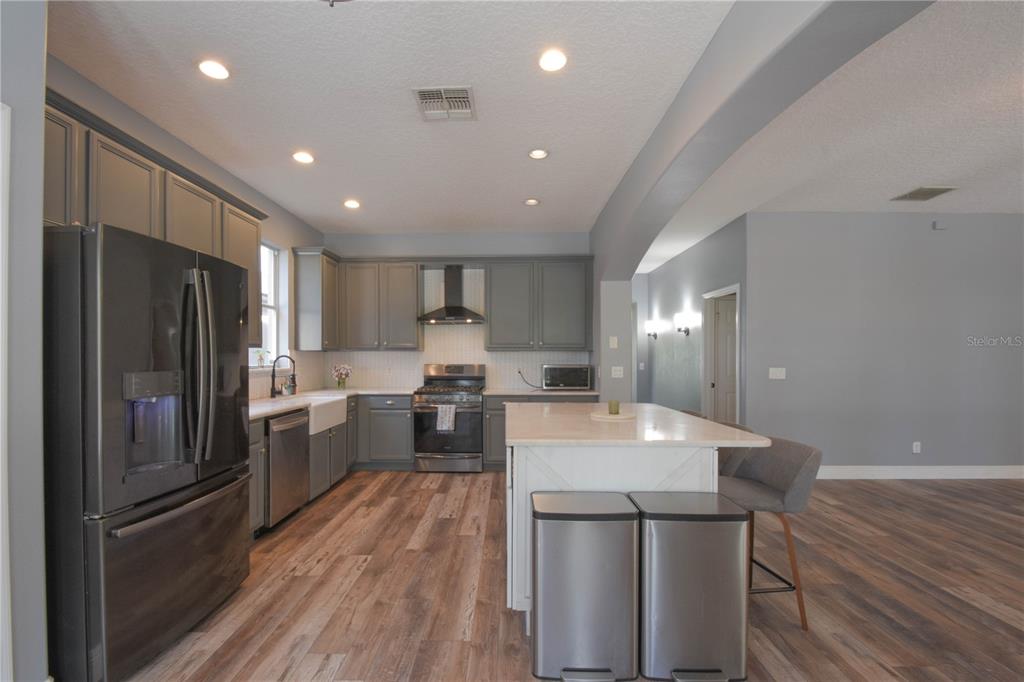 Orlando, Florida, 32828, United States, 4 Bedrooms Bedrooms, ,3 BathroomsBathrooms,Residential,For Sale,1902586