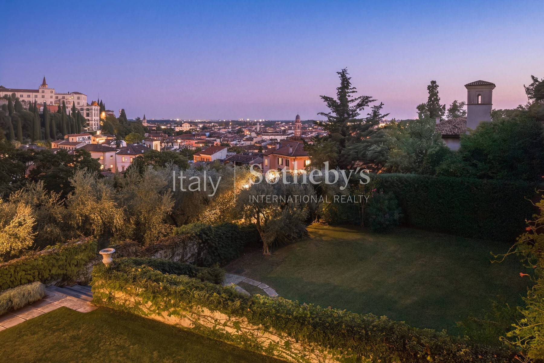  Elegant panoramic residence just steps from the Roman Theatre - 物件實景