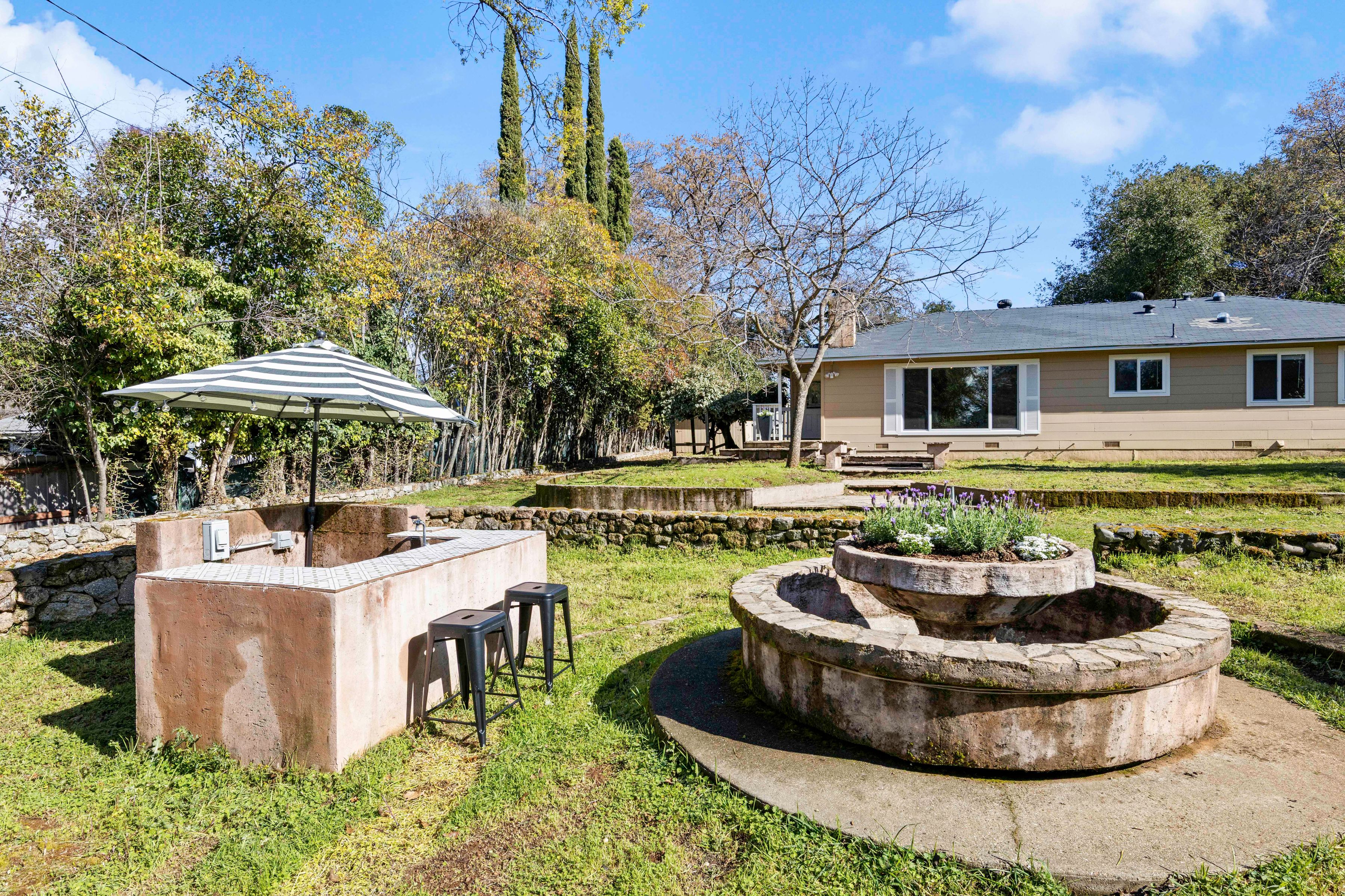  1870 Westlake Drive - 物件實景