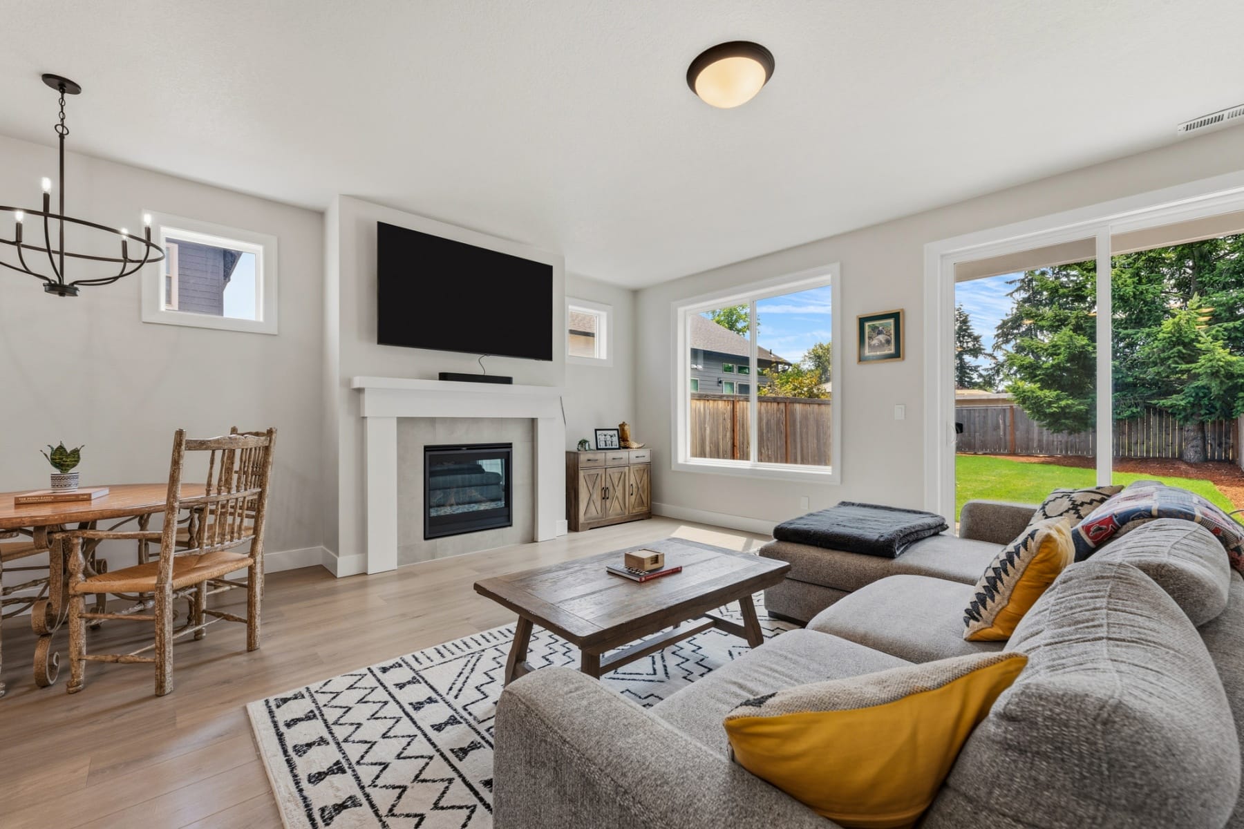  2414 SE MAYBROOK LN Milwaukie, OR 97222 - 物件實景