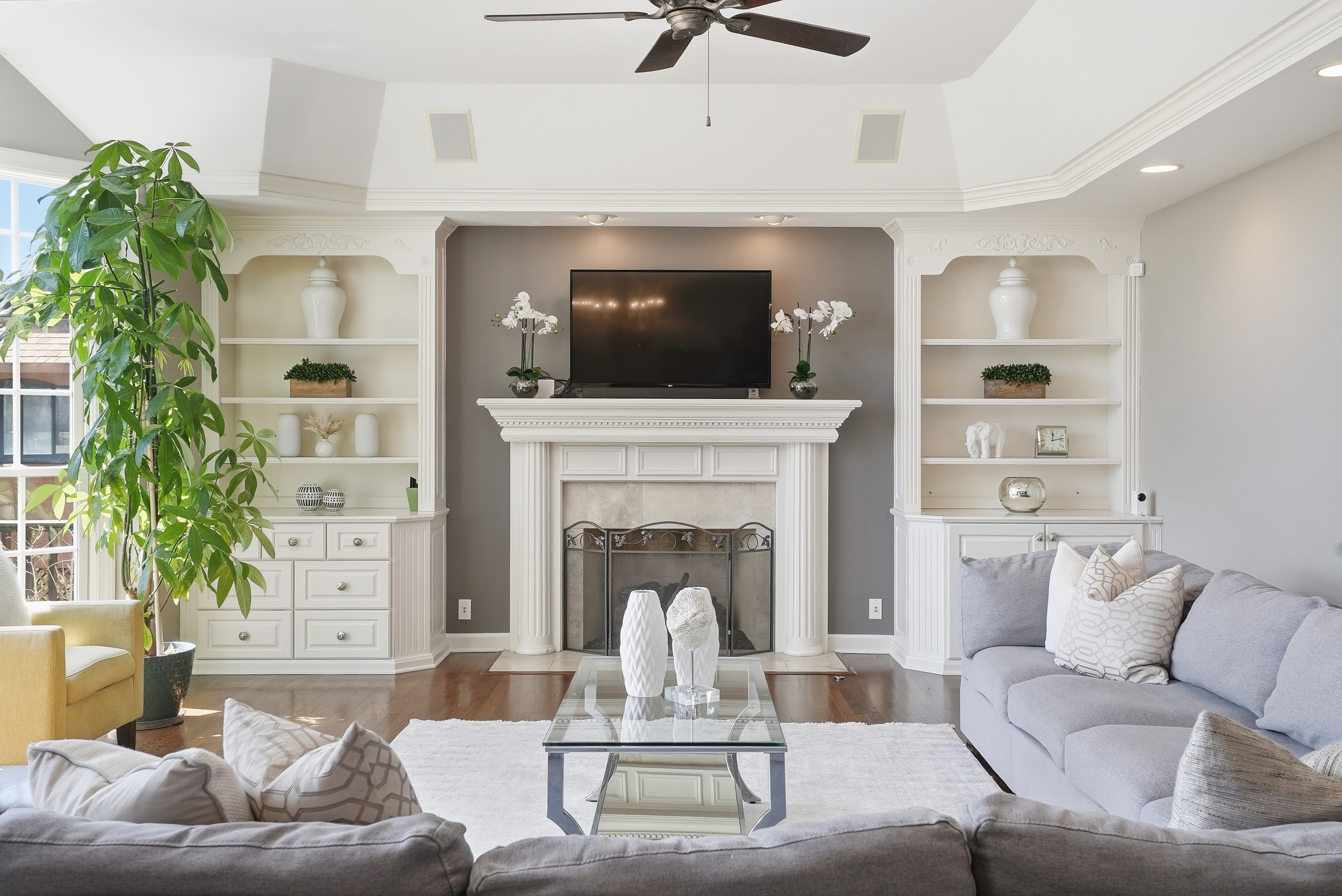  The Crown Jewel of Tall Grass: Waterfront Privacy Meets the Ultimate Layout - 物件實景