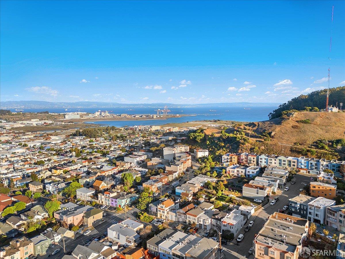 San Francisco, California, 94124, United States, 3 Bedrooms Bedrooms, ,2 BathroomsBathrooms,Residential,For Sale,2001801