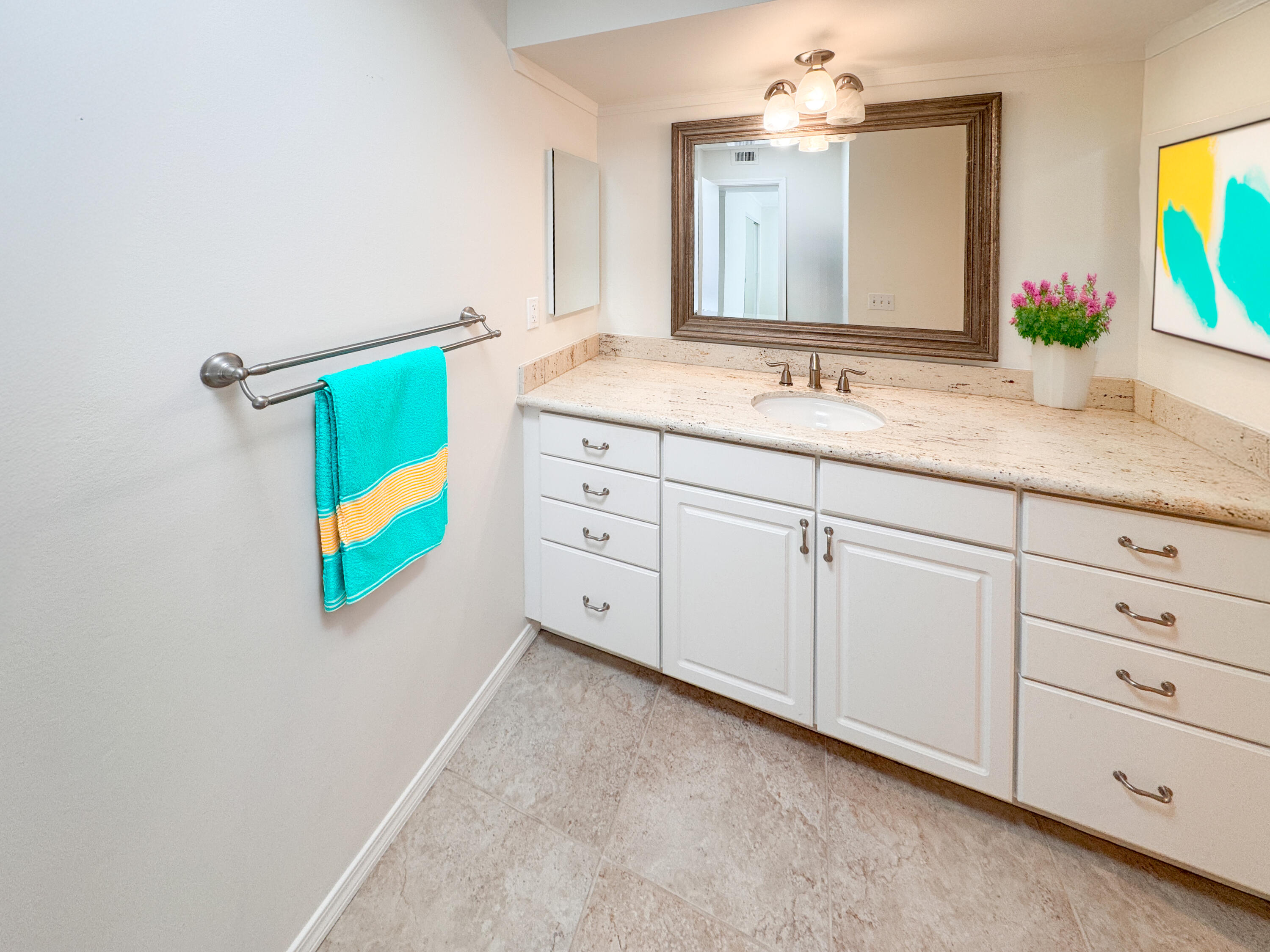 Palm Desert, California, 92260, United States, 2 Bedrooms Bedrooms, ,2 BathroomsBathrooms,Residential,For Sale,1805960