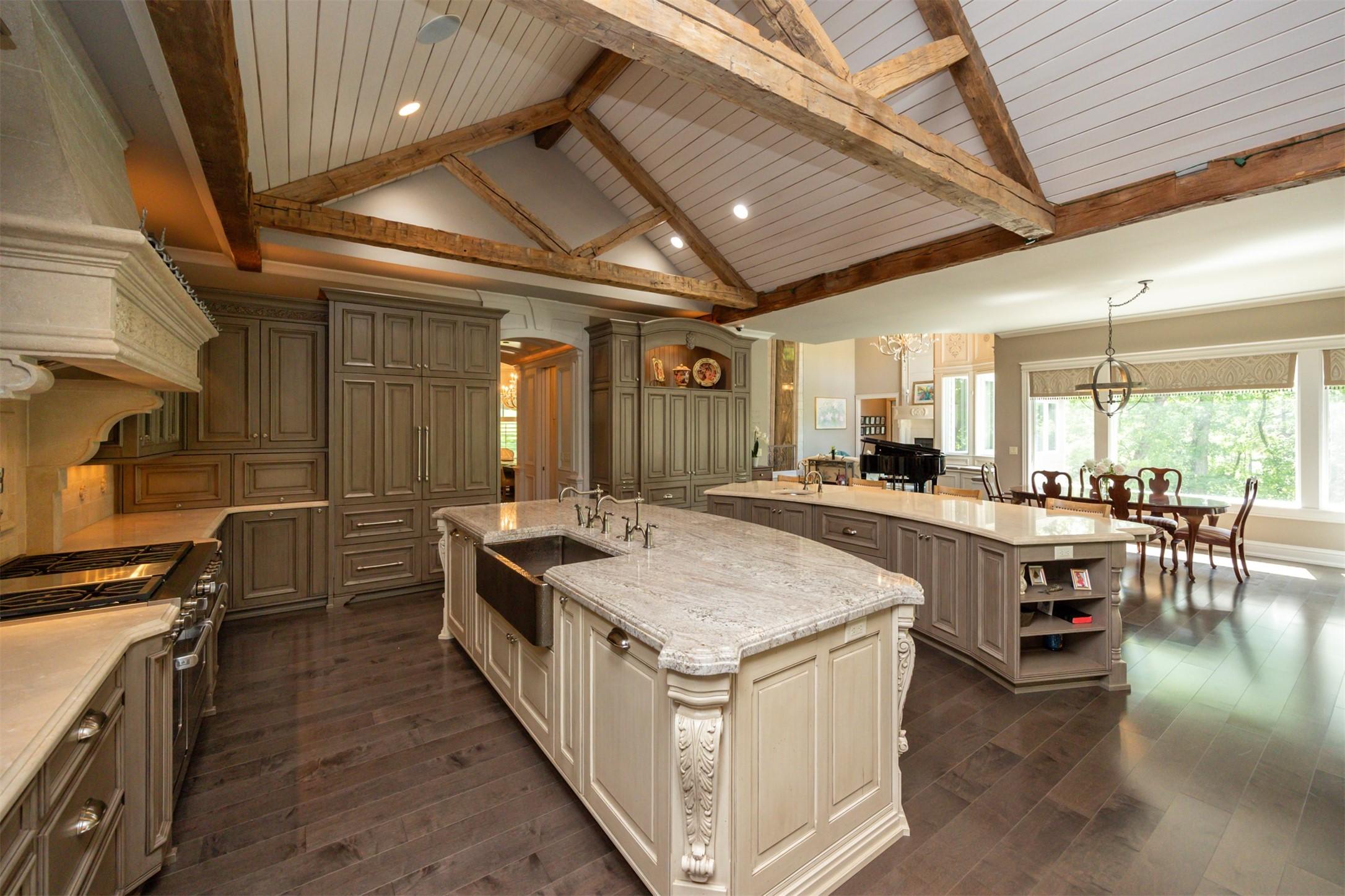 Urbandale, Iowa, 50323, United States, 4 Bedrooms Bedrooms, ,6 BathroomsBathrooms,Residential,For Sale,1980001