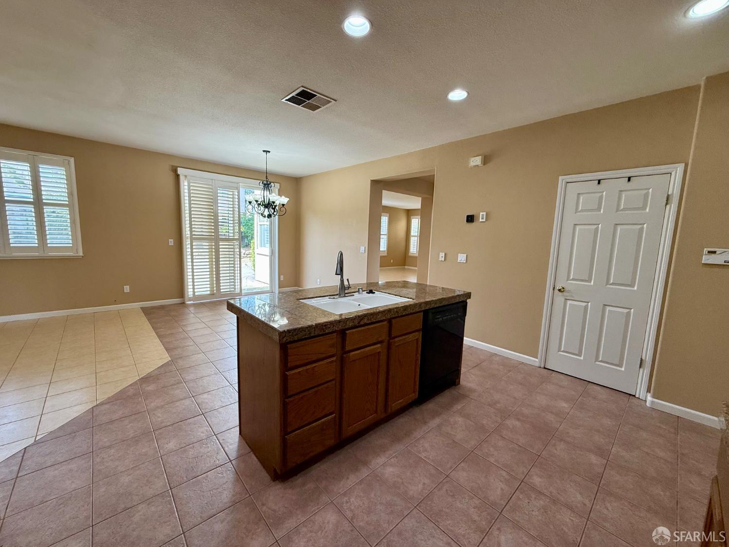 Antioch, California, 94531, United States, 4 Bedrooms Bedrooms, ,3 BathroomsBathrooms,Residential,For Sale,2038365
