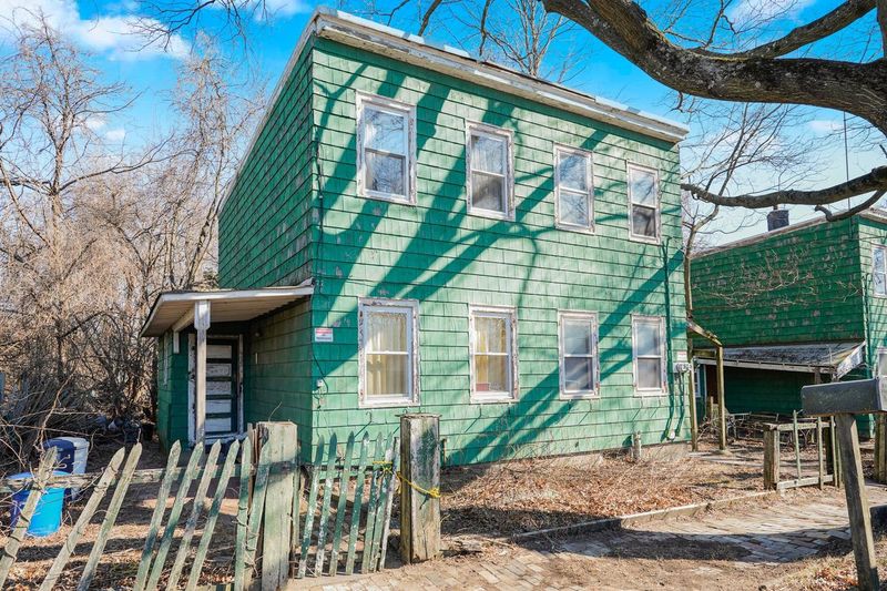 Staten Island, New York, 10309, United States, 4 Bedrooms Bedrooms, ,2 BathroomsBathrooms,Residential,For Sale,2001568