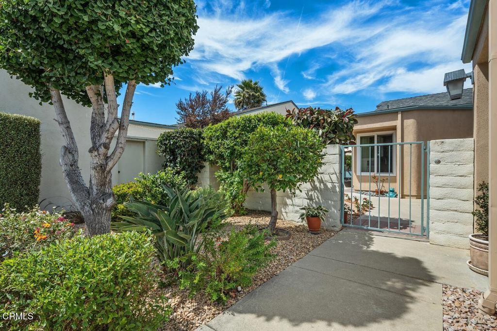 Ventura, California, 93004, United States, 2 Bedrooms Bedrooms, ,2 BathroomsBathrooms,Residential,For Sale,1940217