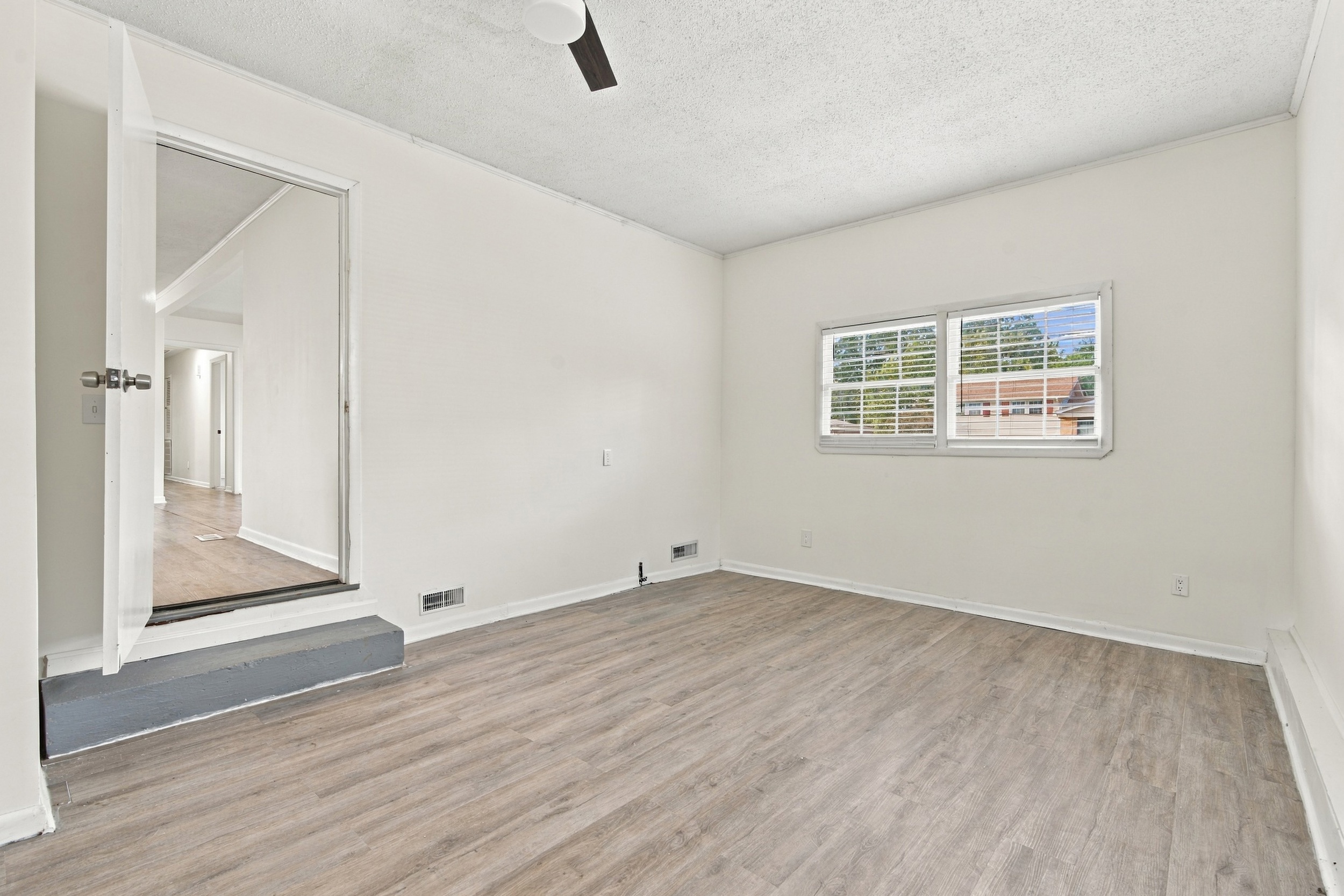  307 Meadowbrook Drive SE - 物件實景