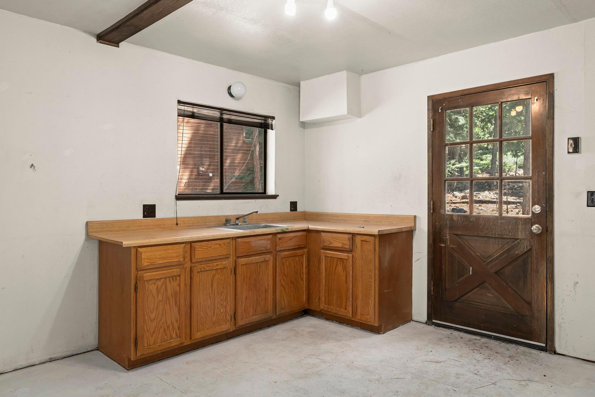Kings Beach, California, 96143, United States, 4 Bedrooms Bedrooms, ,Residential,For Sale,1895798