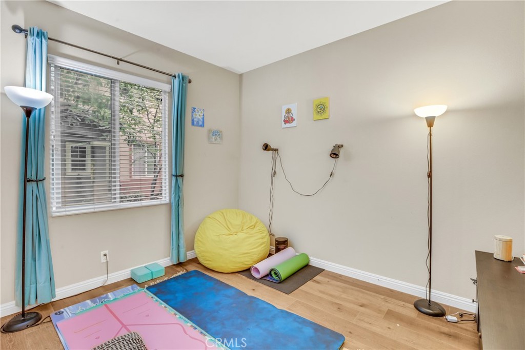 Lakewood, California, 90715, United States, 3 Bedrooms Bedrooms, ,4 BathroomsBathrooms,Residential,For Sale,1860565