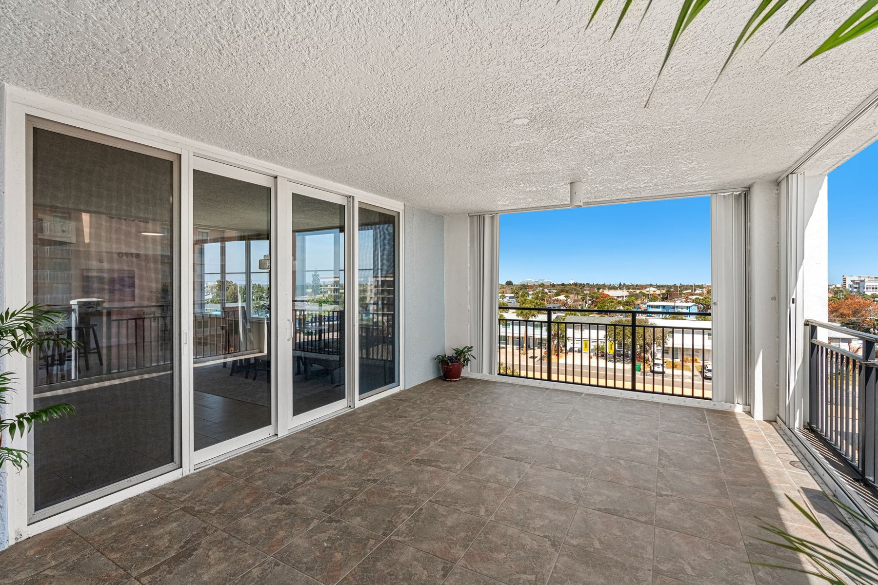  410 Hayes Avenue, #402, Cocoa Beach, FL, 32931 - 物件實景
