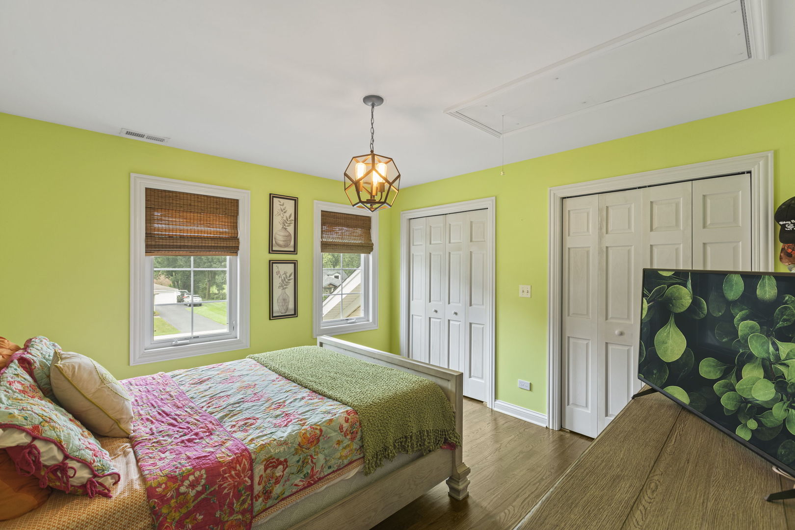 Prospect Heights, Illinois, 60070, United States, 4 Bedrooms Bedrooms, ,4 BathroomsBathrooms,Residential,For Sale,1940157