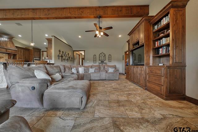 Lindale, Texas, 75771, United States, 4 Bedrooms Bedrooms, ,3 BathroomsBathrooms,Residential,For Sale,1984429