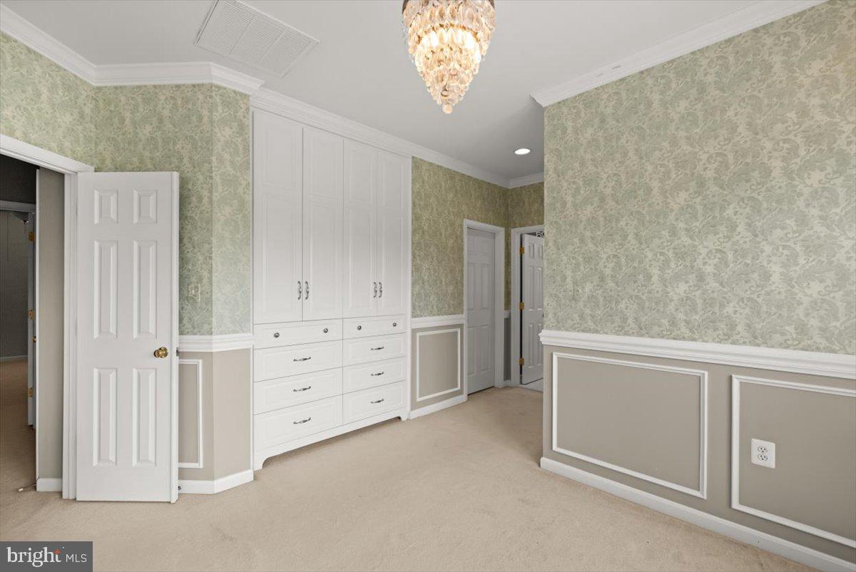 Winchester, Virginia, 22601, United States, 4 Bedrooms Bedrooms, ,5 BathroomsBathrooms,Residential,For Sale,1874493
