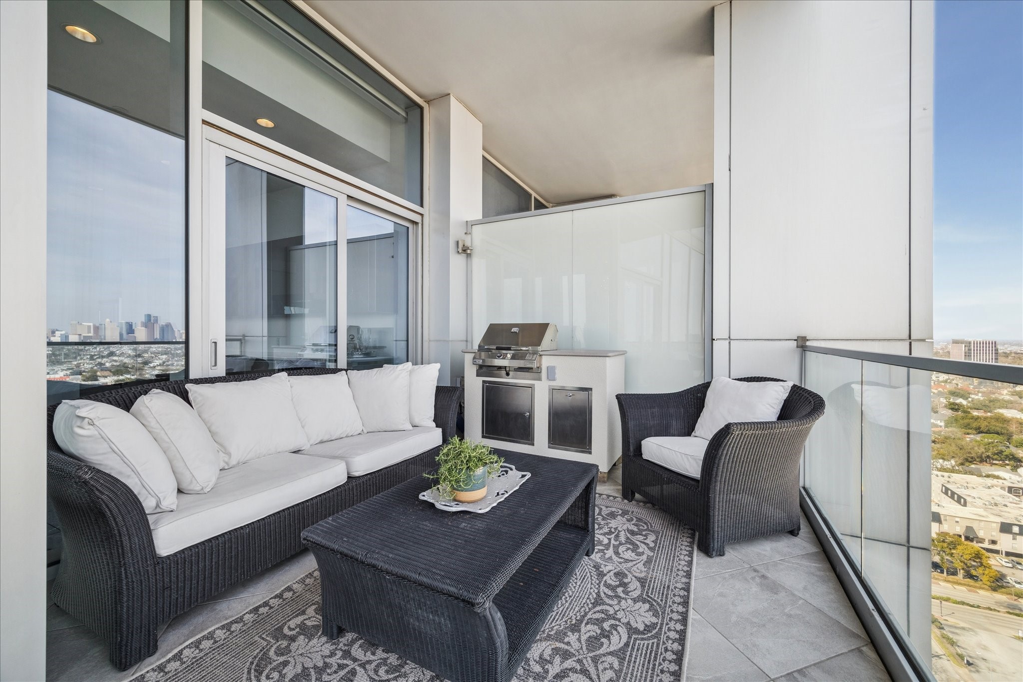 2727 Kirby Drive #19F - 物件實景