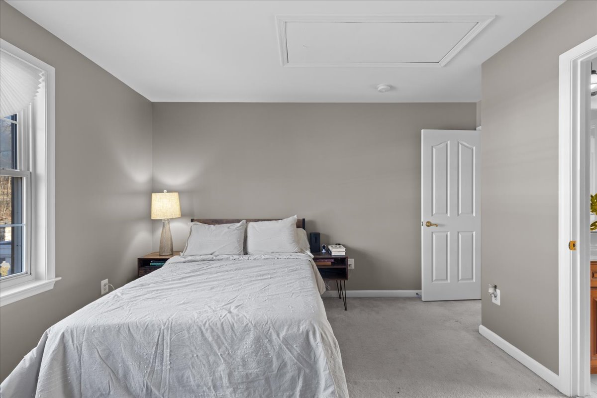 New Windsor, Maryland, 21776, United States, 5 Bedrooms Bedrooms, ,5 BathroomsBathrooms,Residential,For Sale,1943659