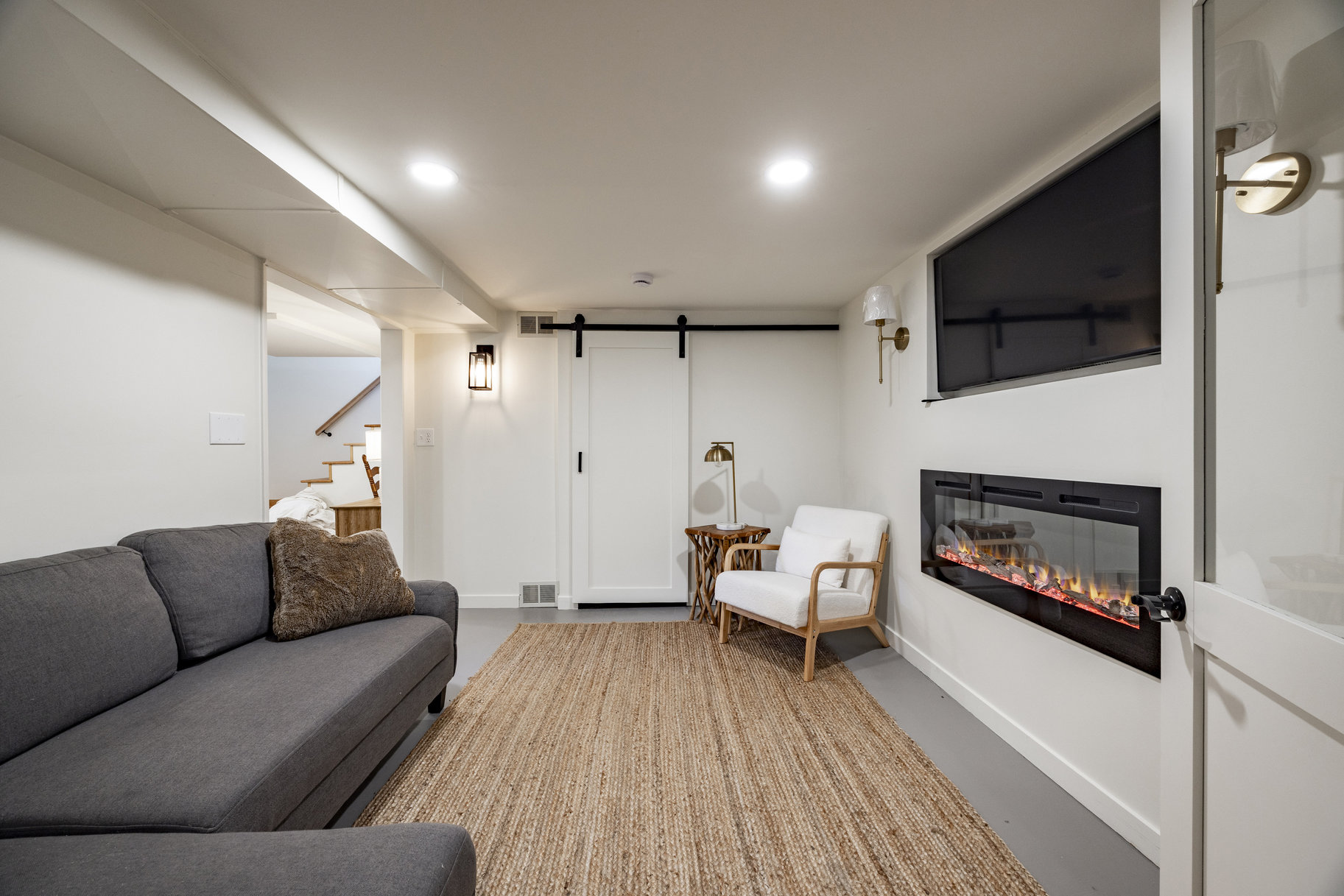  Gorgeous Remodeled 5 Bedroom Cottage - 物件實景