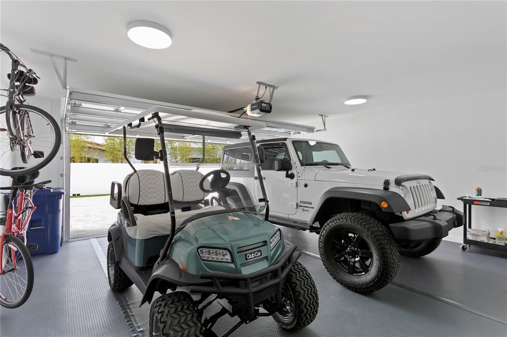 Tampa, Florida, 33606, United States, 4 Bedrooms Bedrooms, ,3 BathroomsBathrooms,Residential,For Sale,1998120