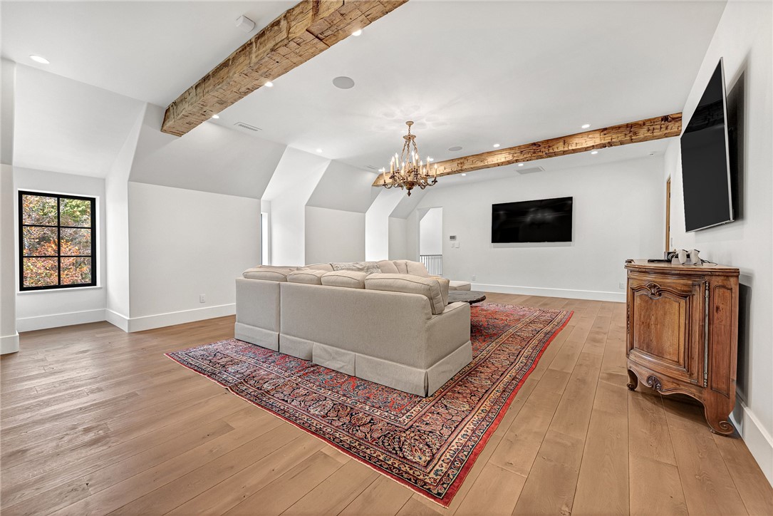 Fayetteville, Arkansas, 72704, United States, 4 Bedrooms Bedrooms, ,5 BathroomsBathrooms,Residential,For Sale,1993299