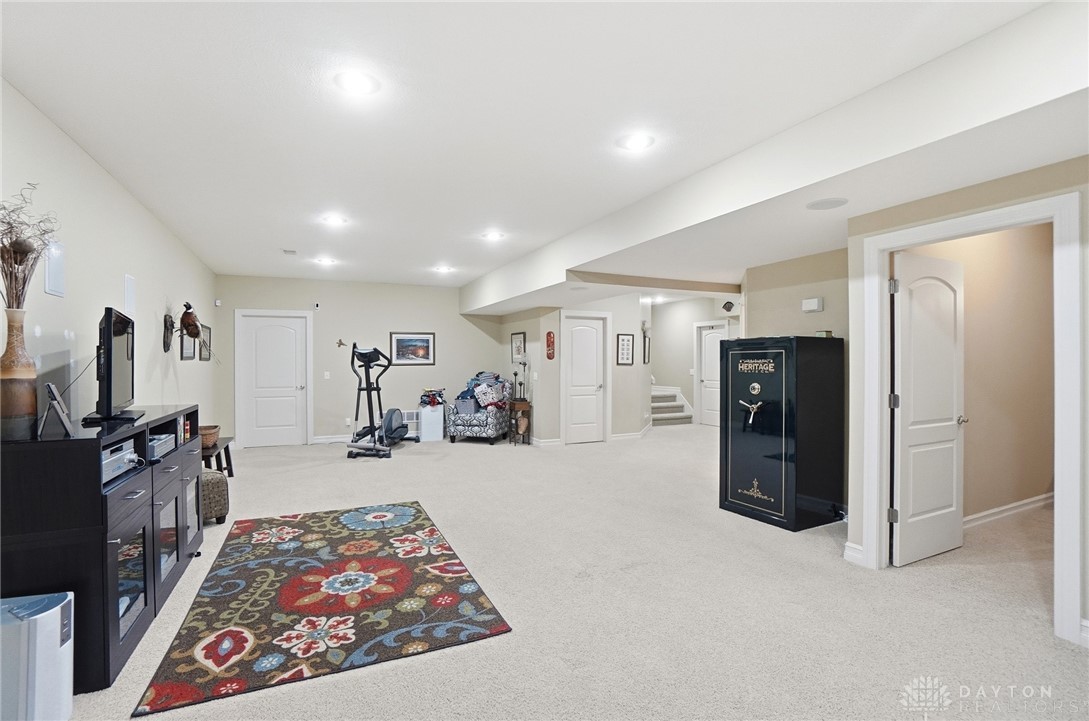 Troy, Ohio, 45373, United States, 4 Bedrooms Bedrooms, ,3 BathroomsBathrooms,Residential,For Sale,2002244