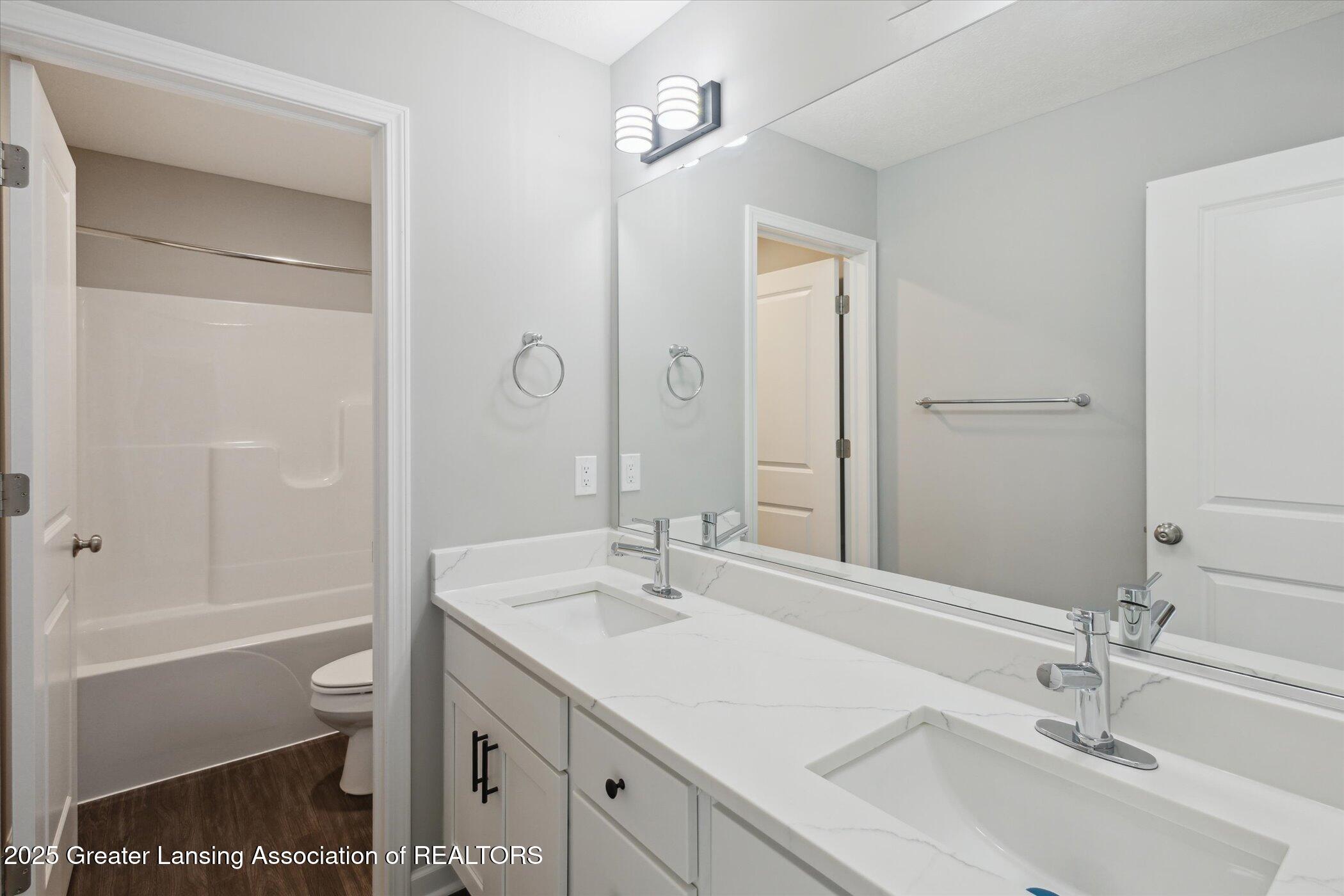 Okemos, Michigan, 48864, United States, 4 Bedrooms Bedrooms, ,3 BathroomsBathrooms,Residential,For Sale,1891108