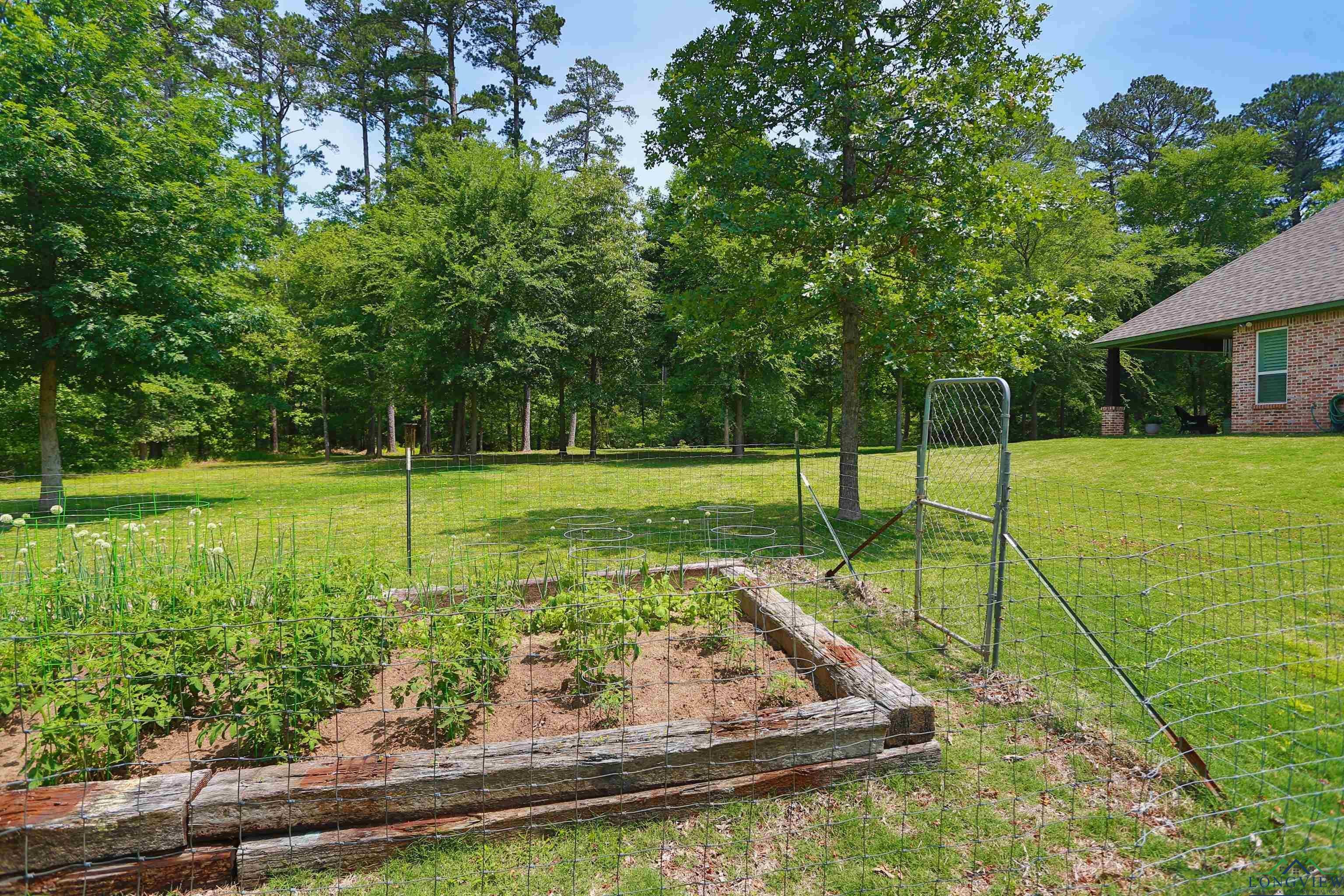 Jefferson, Texas, 75657, United States, 3 Bedrooms Bedrooms, ,3 BathroomsBathrooms,Residential,For Sale,1916198