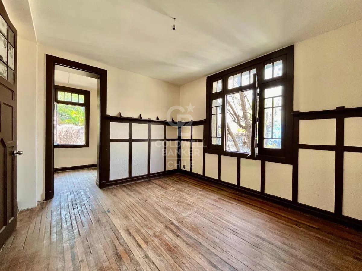 Providencia, Chile, 10 Bedrooms Bedrooms, ,4 BathroomsBathrooms,Residential,For Sale,1995865