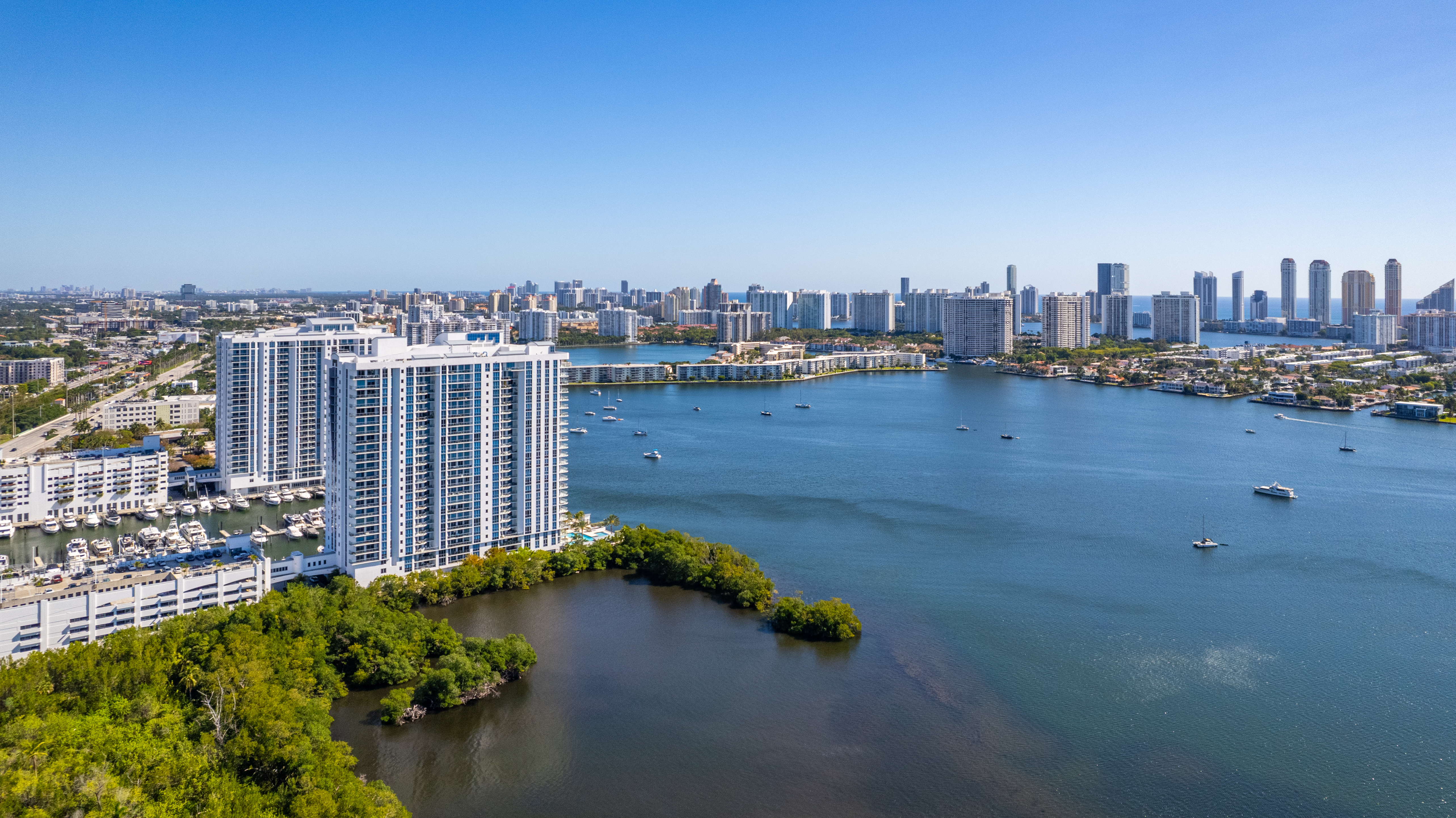 17111 Biscayne Blvd, North Miami Beach, FL, 33160 - 物件實景