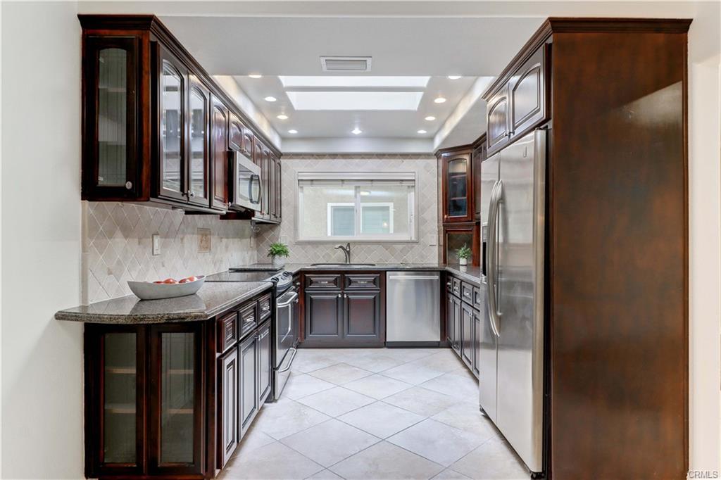 Laguna Woods, California, 92637, United States, 2 Bedrooms Bedrooms, ,1 BathroomBathrooms,Residential,For Sale,1927810