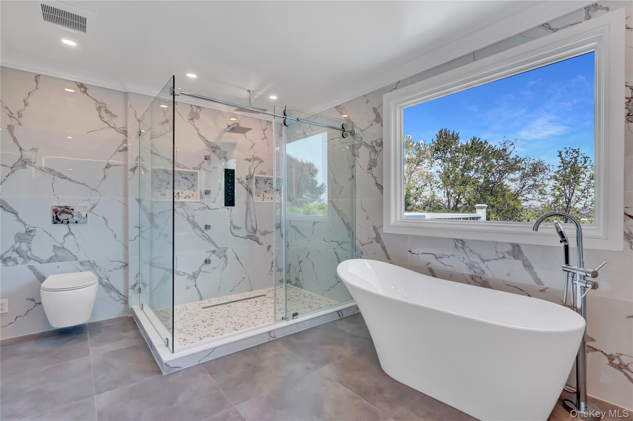 52 Woodland Road, Roslyn, NY 11576 - 物件實景