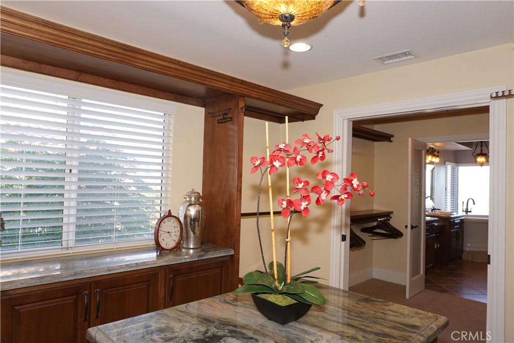 Lake Elsinore, California, 92532, United States, 4 Bedrooms Bedrooms, ,3 BathroomsBathrooms,Residential,For Sale,1988031