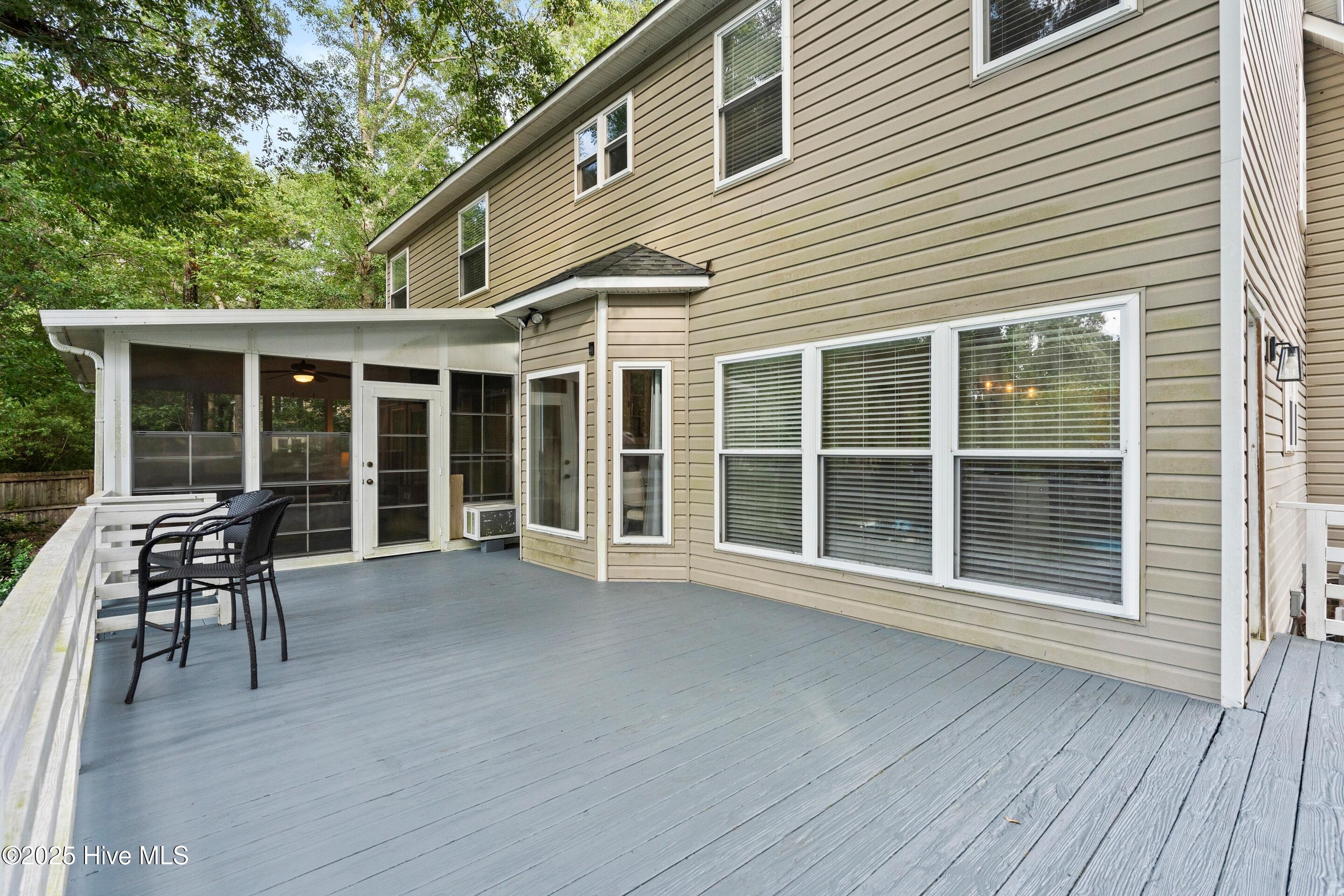 Wilmington, North Carolina, 28411, United States, 4 Bedrooms Bedrooms, ,3 BathroomsBathrooms,Residential,For Sale,1924984