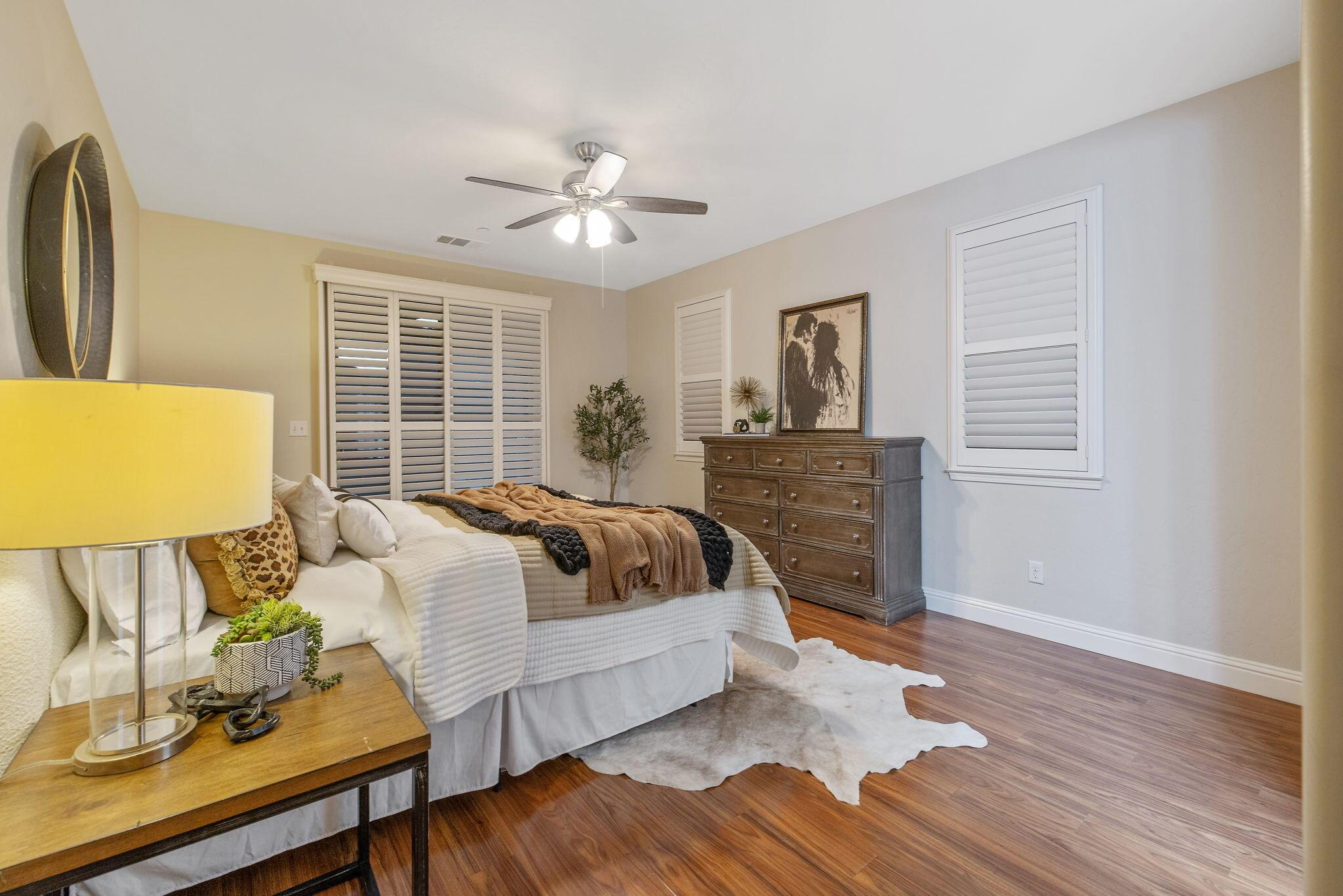 Visalia, California, 93277, United States, 3 Bedrooms Bedrooms, ,2 BathroomsBathrooms,Residential,For Sale,1937034